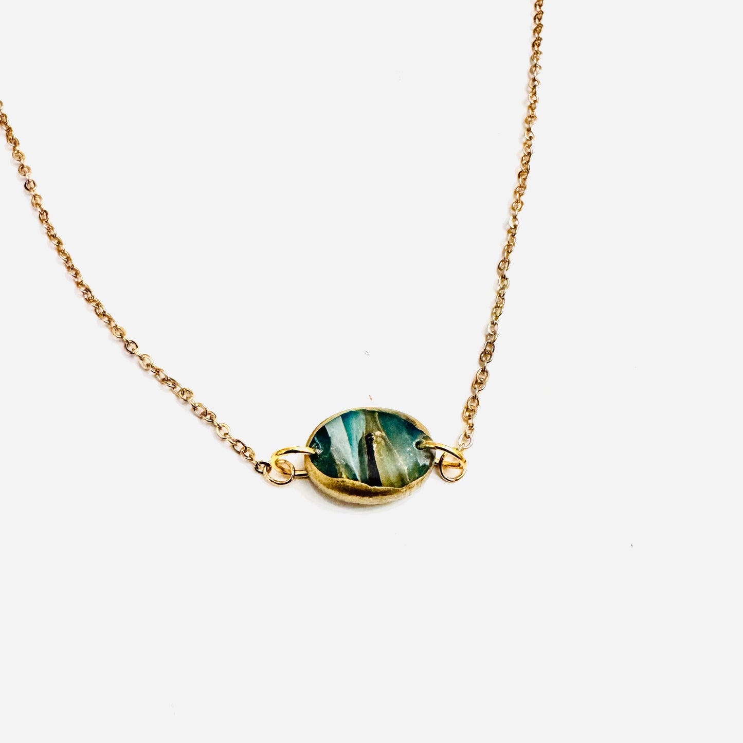 Gretchen Oval Single Chain Necklace
