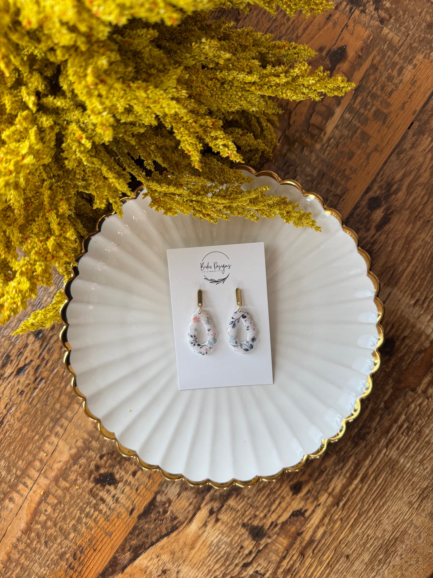 MayBelle Scalloped Teardrop