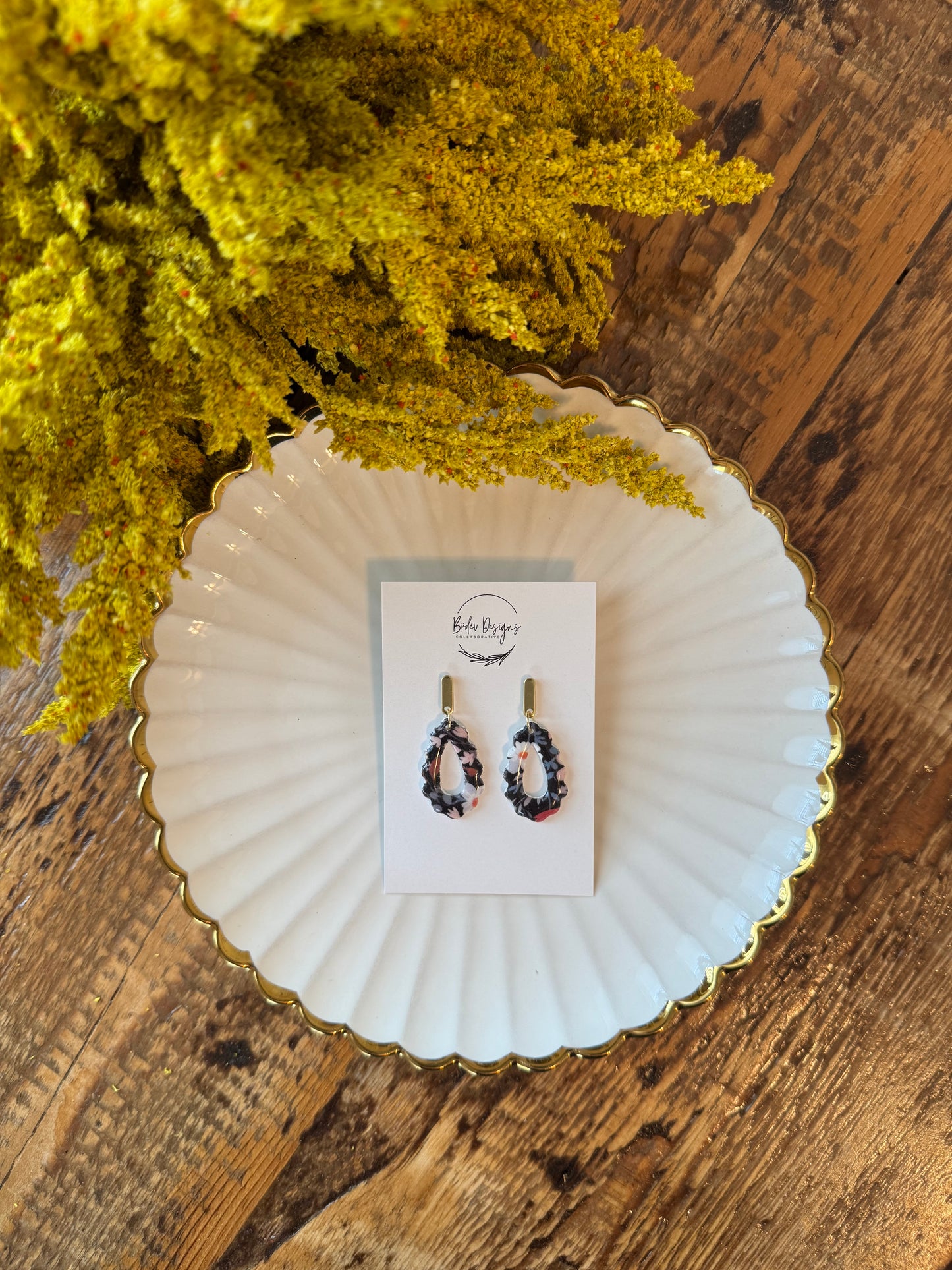 MayBelle Scalloped Teardrop