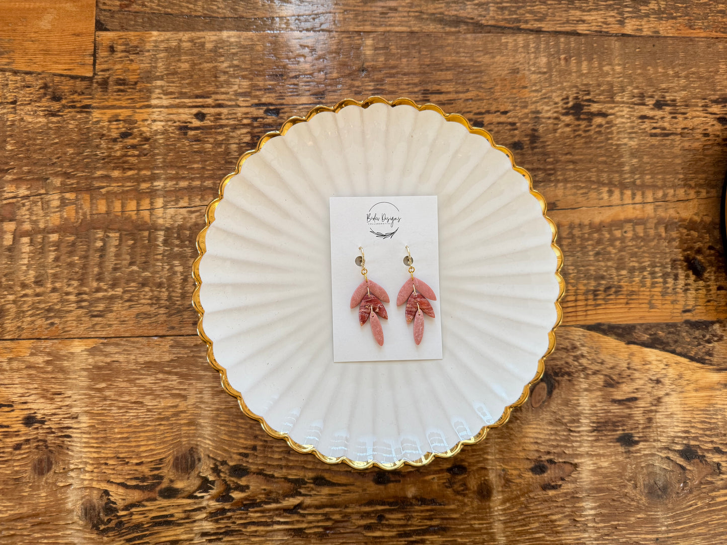 Scarlet Feather Huggies