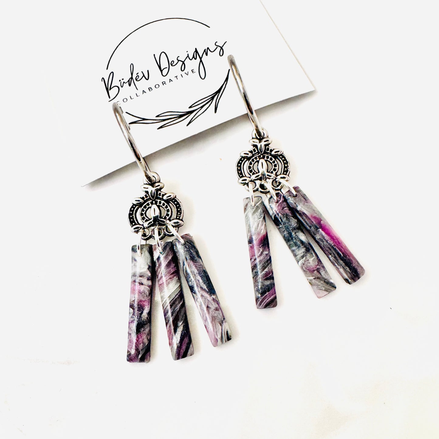 Grace Three-Prong Dangle