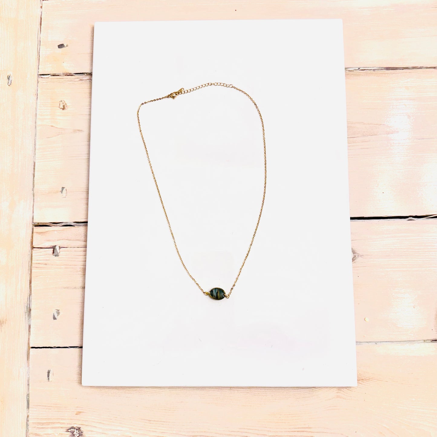 Gretchen Oval Single Chain Necklace