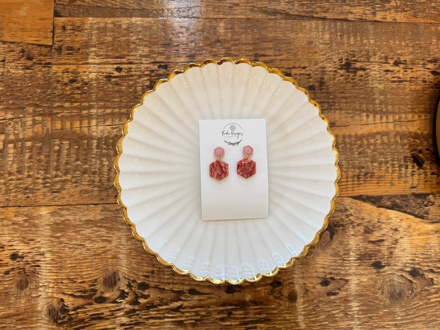 Scarlet Double Hex's